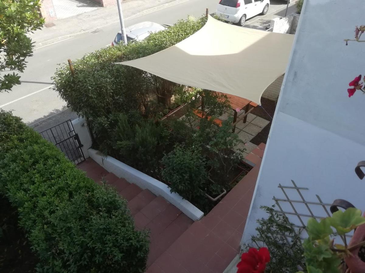 La Casetta Dei Grilli - Accanto Alle Terme Di Venturina E 10" Dal Mare فينتورينا تيرمي المظهر الخارجي الصورة